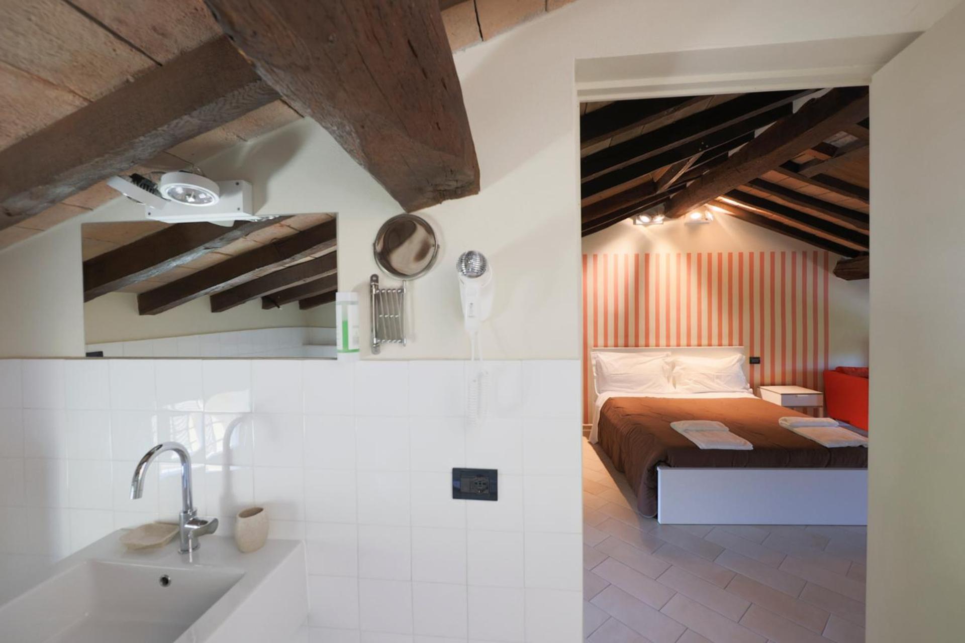 Emilio'S Rooms Кастельветро-ди-Модена Экстерьер фото